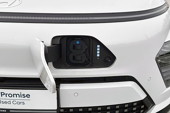 Hyundai Kona 9 of 29