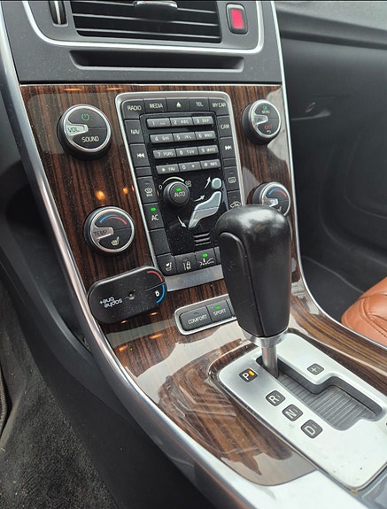 Volvo S60 13 of 28