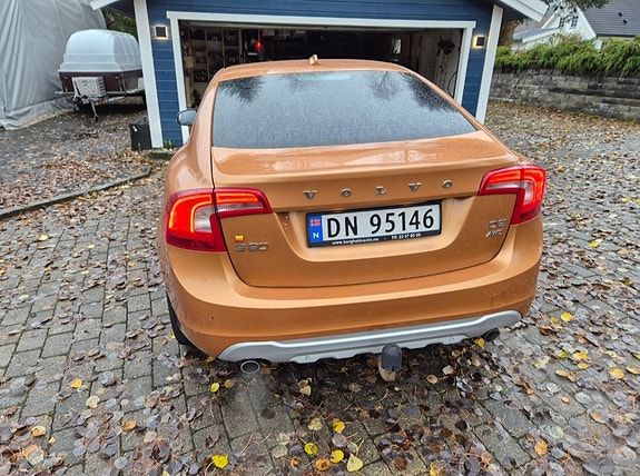 Volvo S60 4 of 28