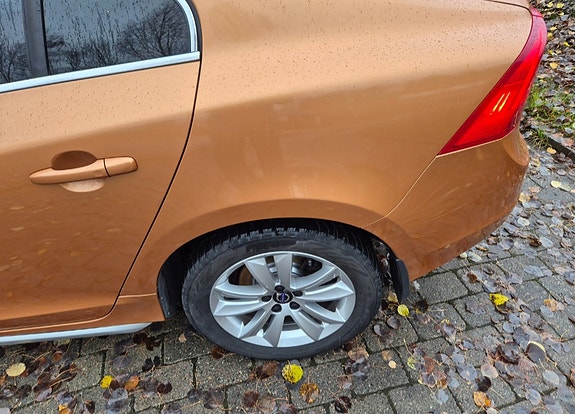Volvo S60 3 of 28