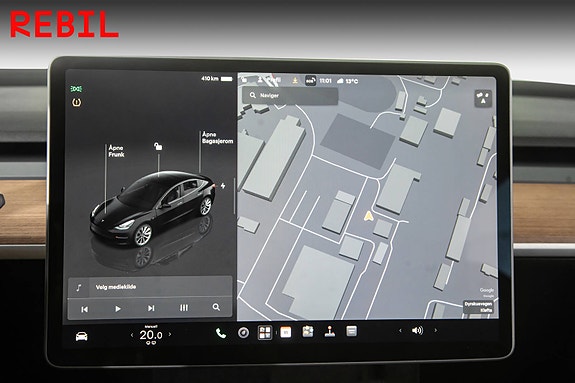 Tesla Model 3 20 of 27