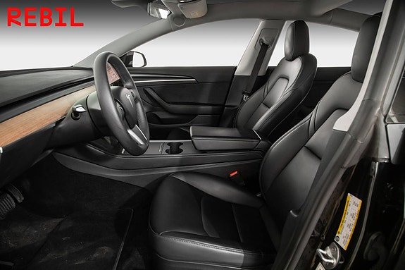Tesla Model 3 12 of 27