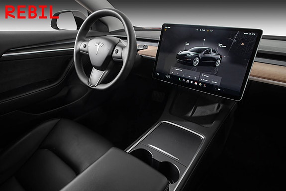 Tesla Model 3 17 of 27