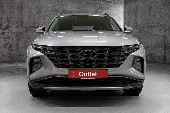Hyundai Tucson 2 of 18