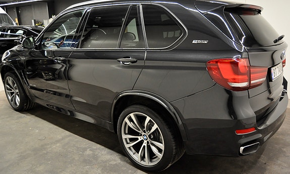 BMW X5 8 of 16