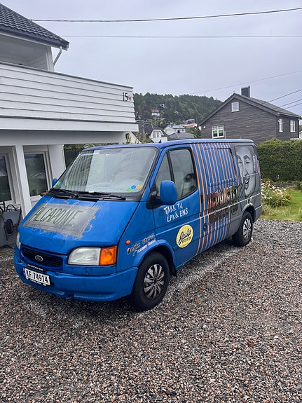 Ford Transit 2 of 16