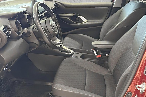 Toyota Yaris 16 of 30
