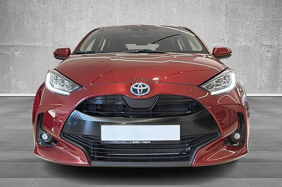 Toyota Yaris 6 of 30
