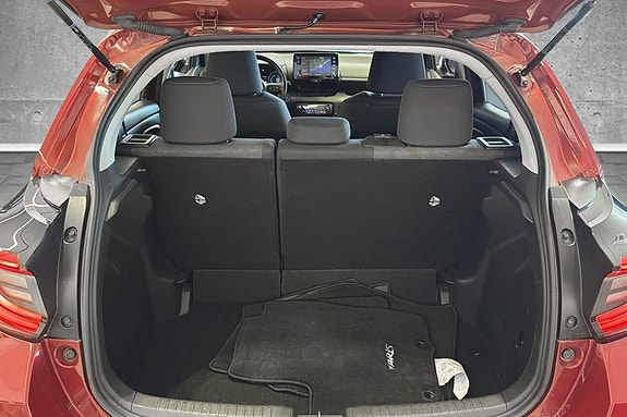 Toyota Yaris 23 of 30