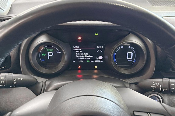 Toyota Yaris 27 of 30
