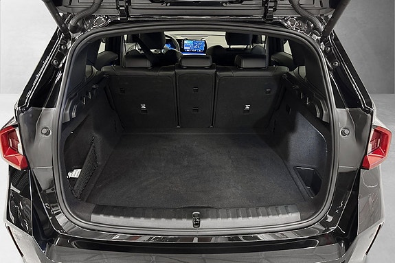 BMW iX1 21 of 21