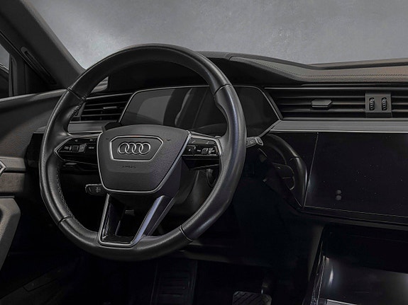 Audi e-tron 17 of 30