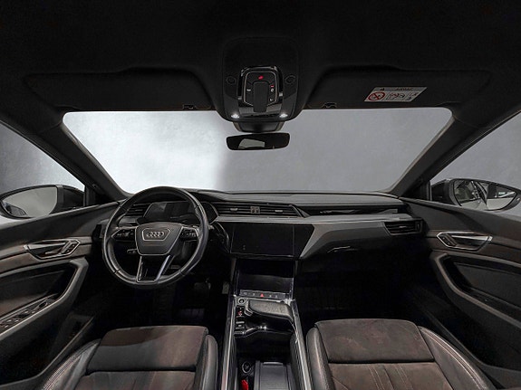 Audi e-tron 16 of 30