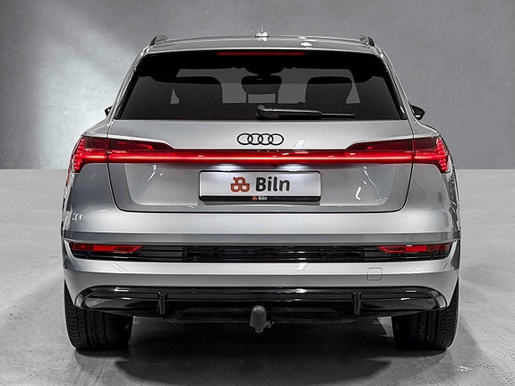 Audi e-tron 5 of 30