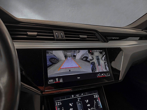 Audi e-tron 24 of 30
