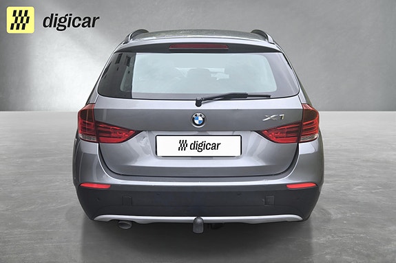 BMW X1 3 of 21