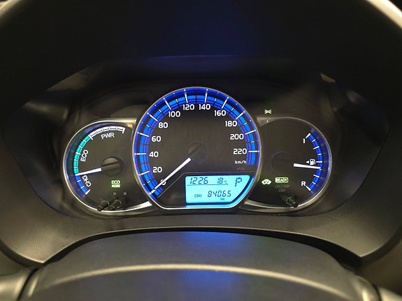 Toyota Yaris 14 of 30