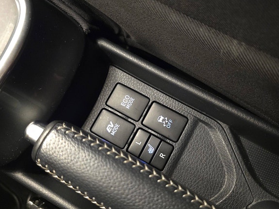 Toyota Yaris 27 of 30