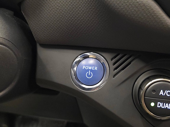 Toyota Yaris 21 of 30
