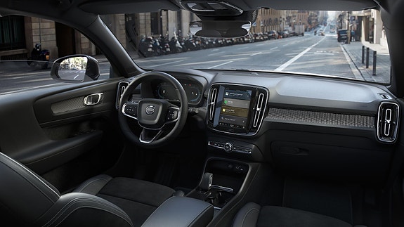 Volvo XC40 23 of 30
