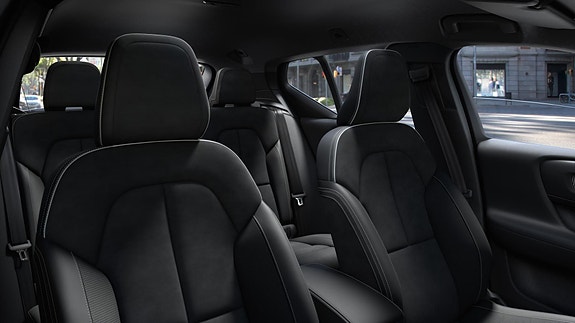 Volvo XC40 24 of 30