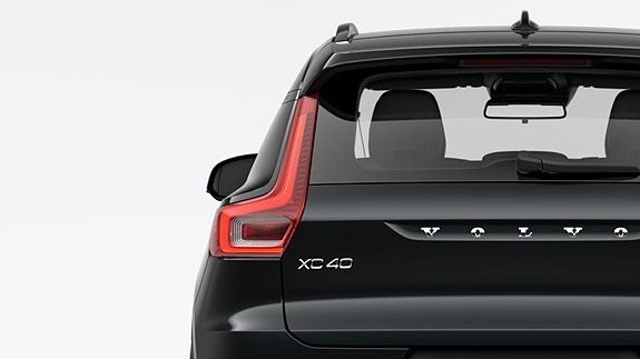 Volvo XC40 15 of 30