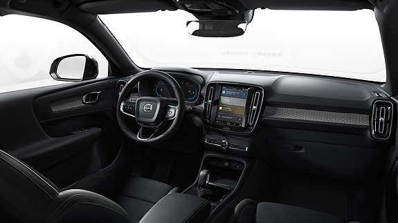 Volvo XC40 21 of 30