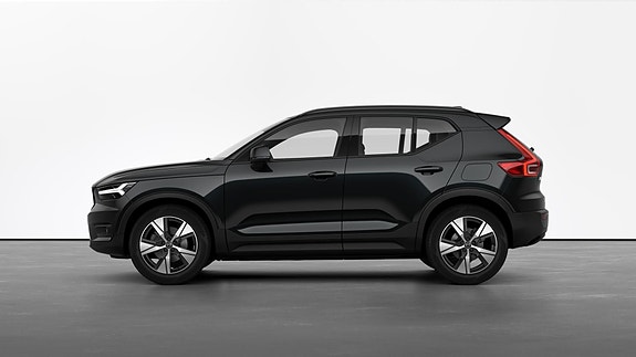 Volvo XC40 3 of 30