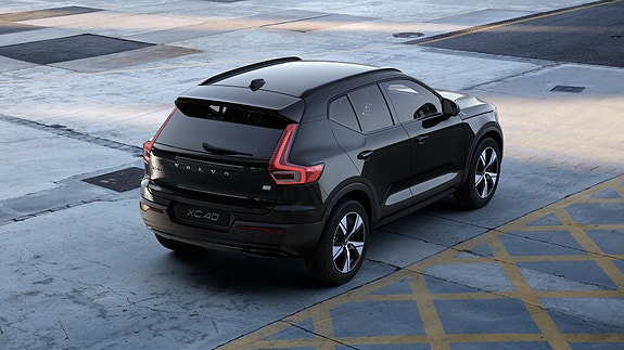 Volvo XC40 8 of 30