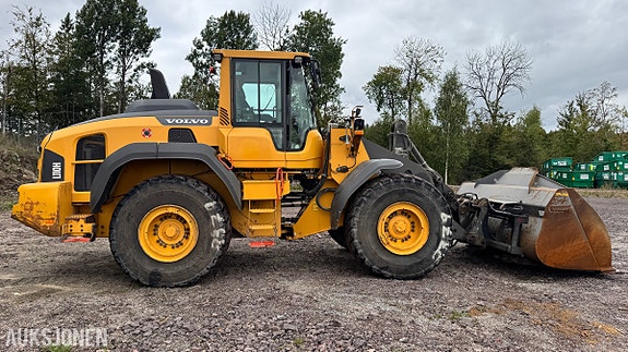 Volvo L110H Hjullaster– i daglig drift – skuffe, pallegaffel og vinterdekk 8 of 30