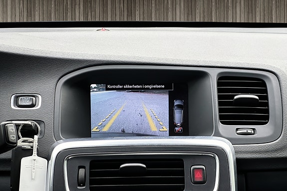 Volvo V60 17 of 19