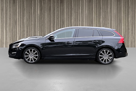 Volvo V60 4 of 19