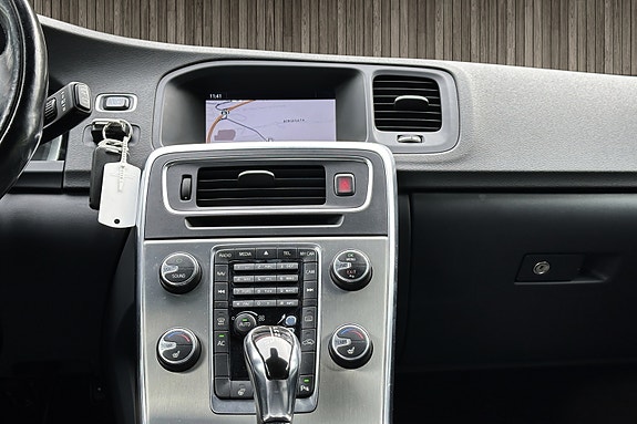Volvo V60 18 of 19