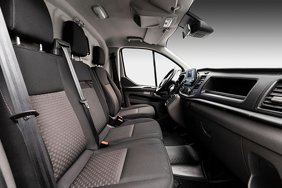 Ford Transit Custom 23 of 26