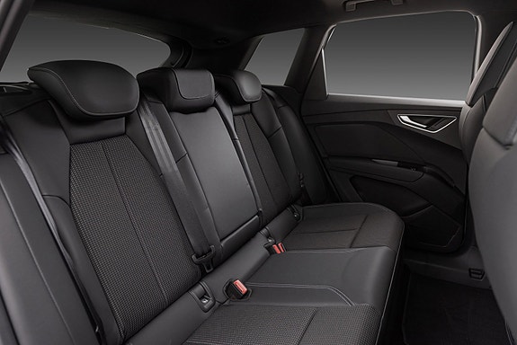 Audi Q4 e-tron 21 of 24