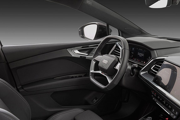 Audi Q4 e-tron 12 of 24