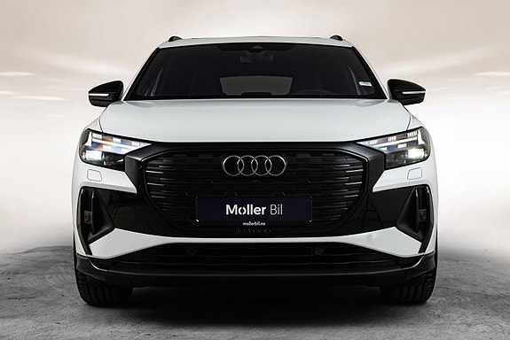 Audi Q4 e-tron 3 of 24