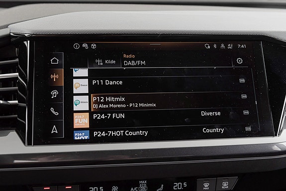 Audi Q4 e-tron 17 of 24