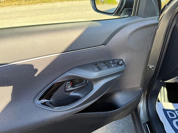 Toyota Yaris Cross 13 of 28
