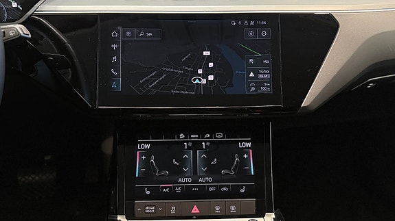 Audi e-tron 24 of 30