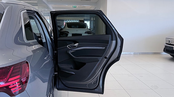 Audi e-tron 20 of 30