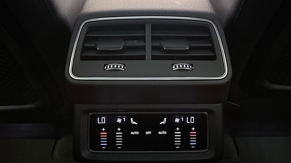 Audi e-tron 21 of 30