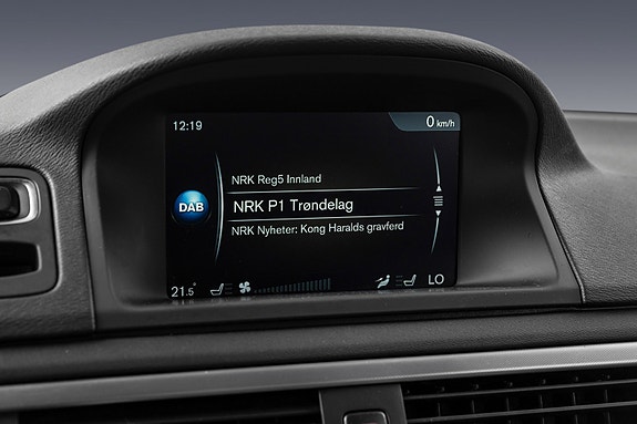 Volvo XC70 28 of 30