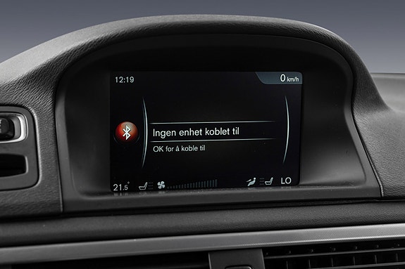 Volvo XC70 27 of 30