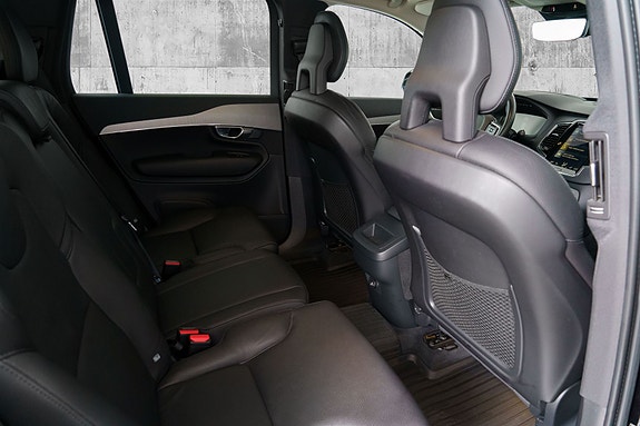 Volvo XC90 29 of 30