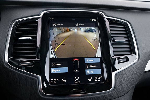 Volvo XC90 25 of 30