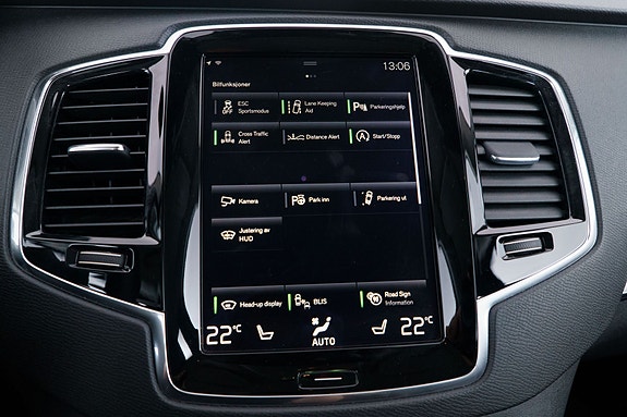 Volvo XC90 21 of 30