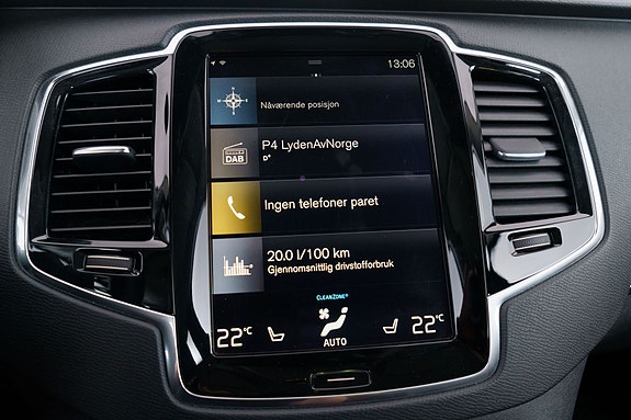 Volvo XC90 20 of 30
