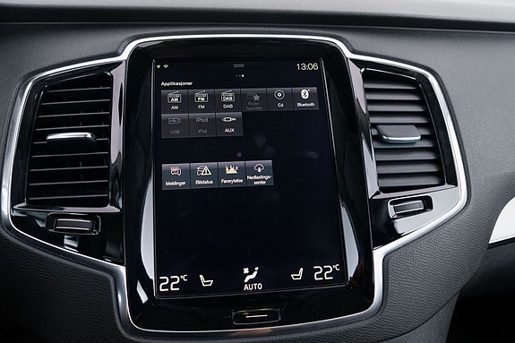 Volvo XC90 23 of 30