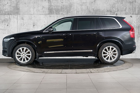 Volvo XC90 6 of 30